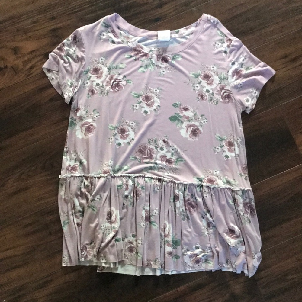 Agnes & Dora Relaxed Ruffle Top